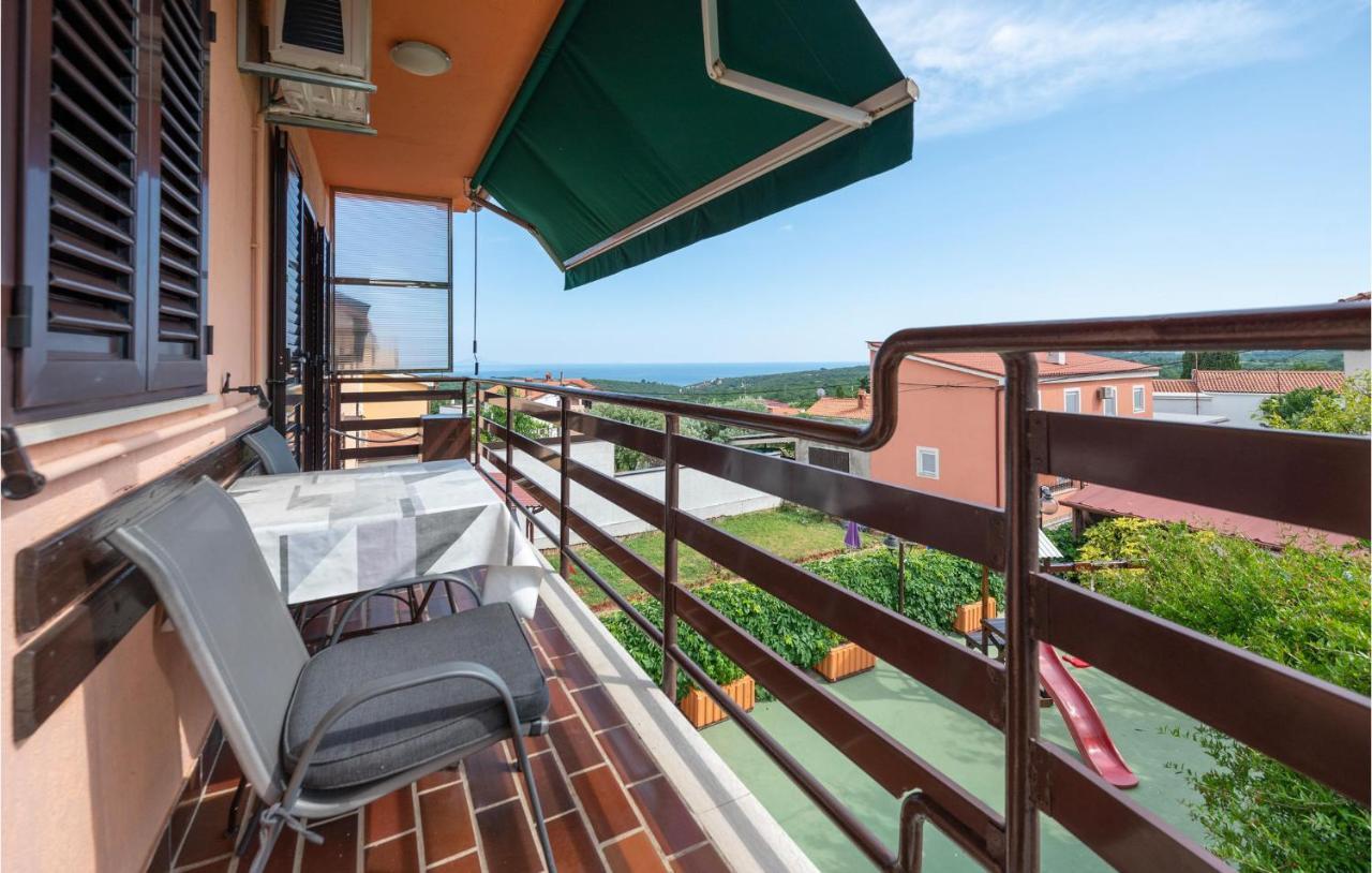 1 Bedroom Amazing Apartment In Peruski Exterior photo